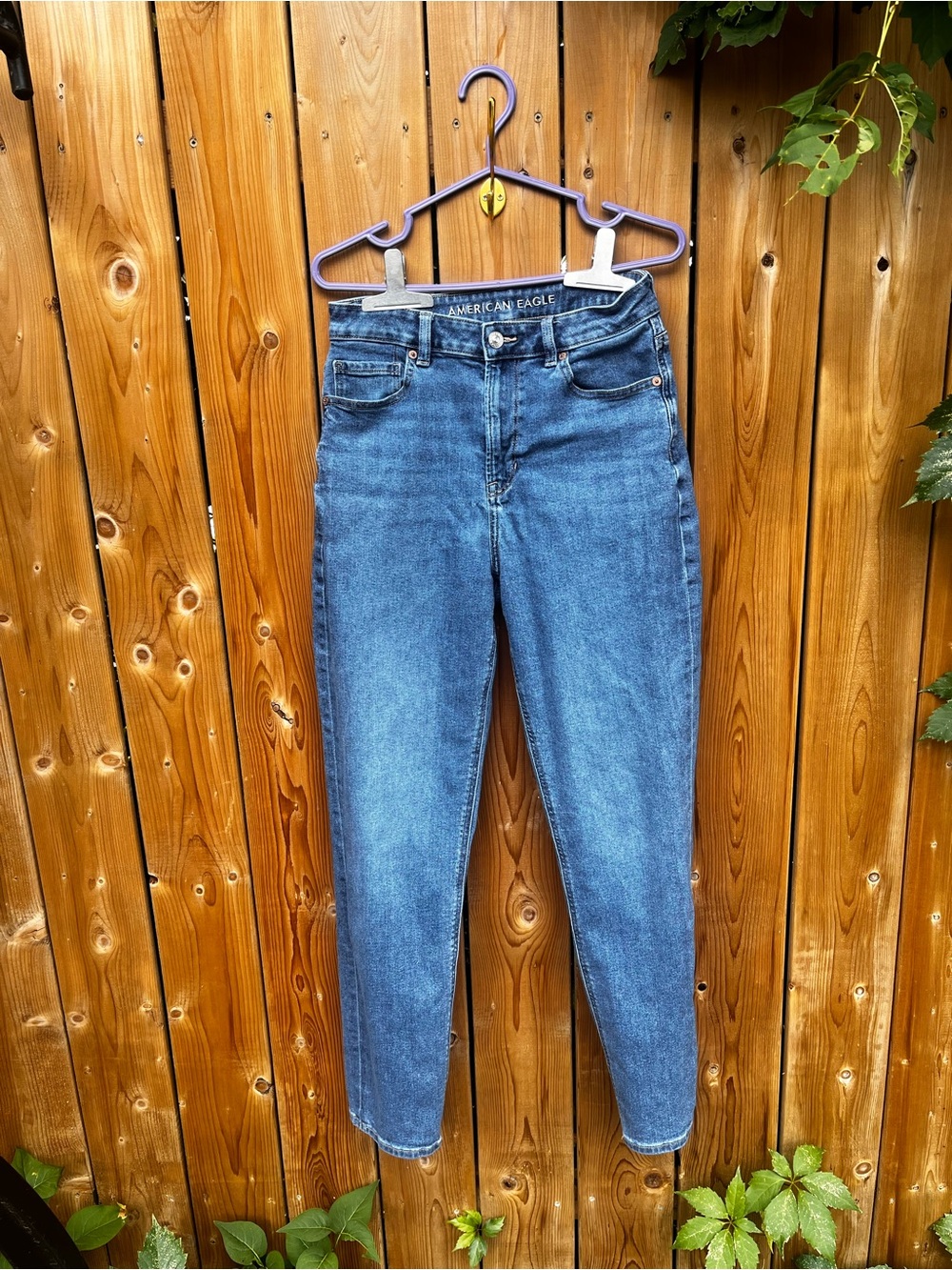 American Eagle Outfitters Mid Blue High-Rise Women's Jeans